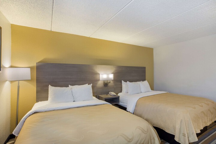 Room 25 of 31