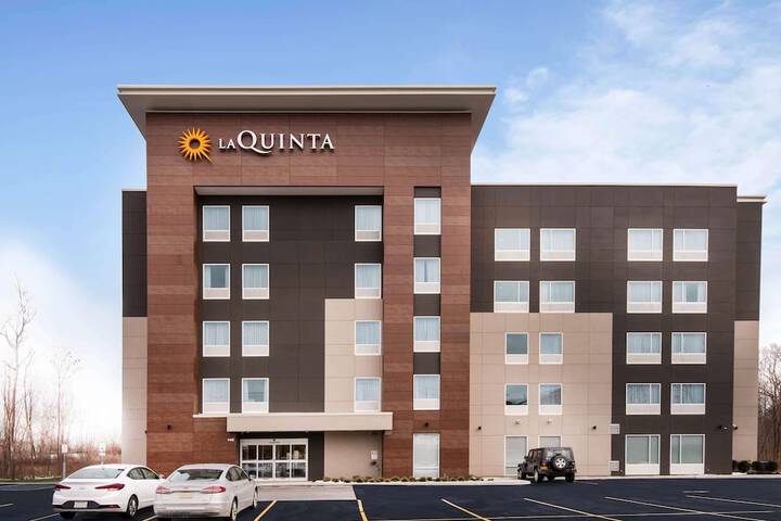 Hotel 4 of 49