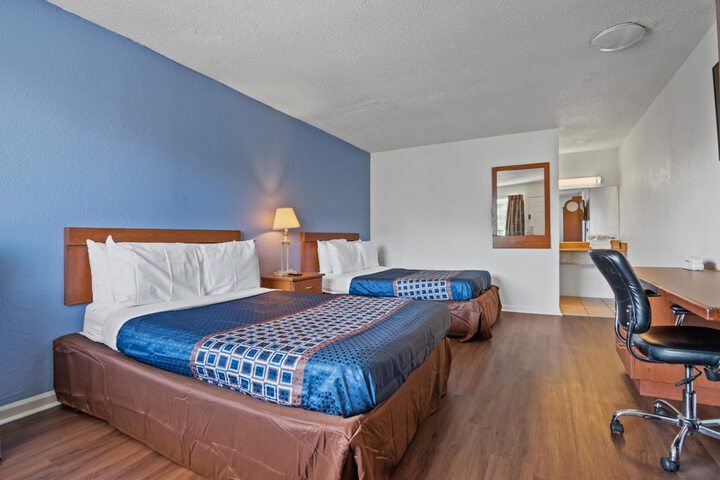 Economy Lodge