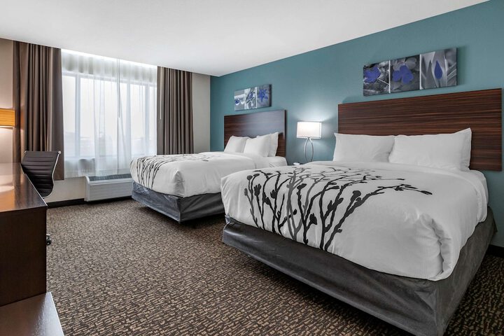 Room 10 of 29