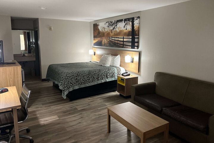 Room 7 of 47