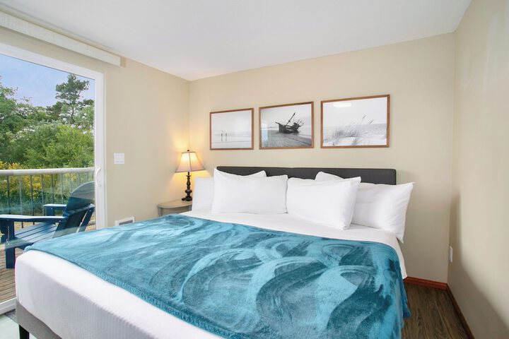 Breakwater Resort
