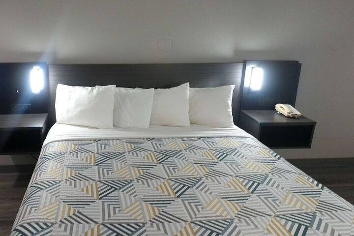 Room 20 of 48