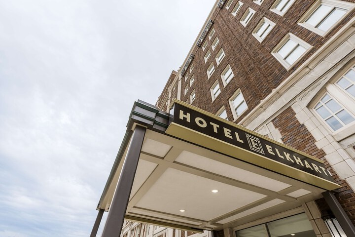 Hotel 4 of 54