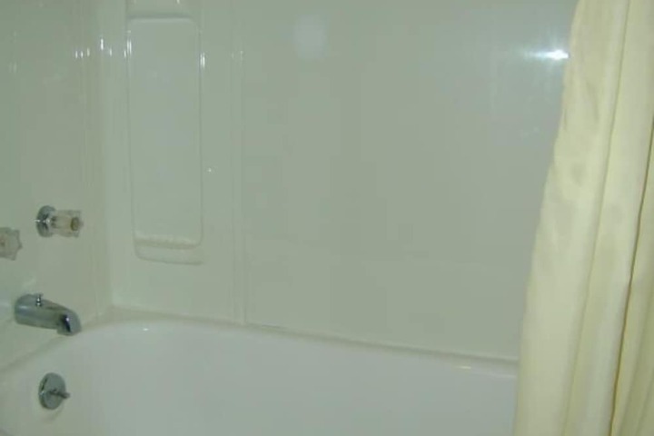 Room 36 of 95