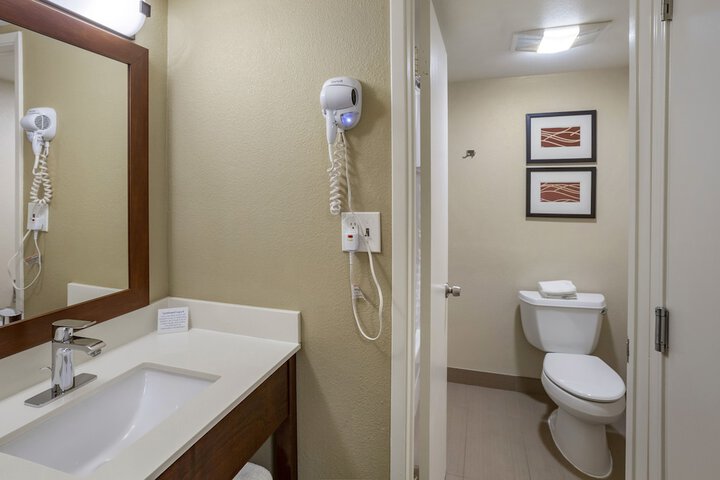 Room 27 of 50