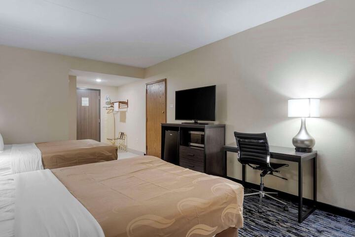 Room 14 of 24