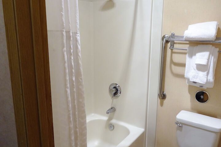 Room 12 of 27