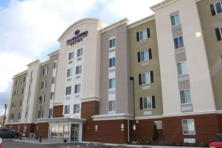 Hotel 6 of 66