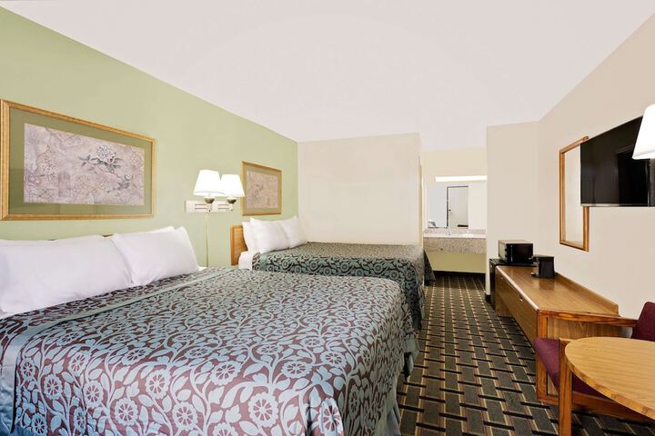 Room 17 of 26