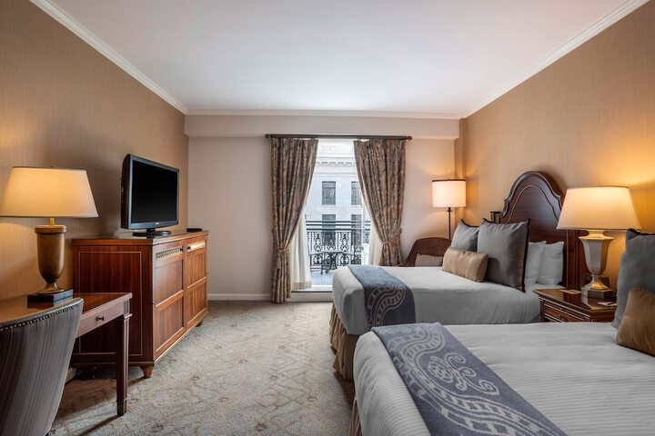 Room 153 of 200