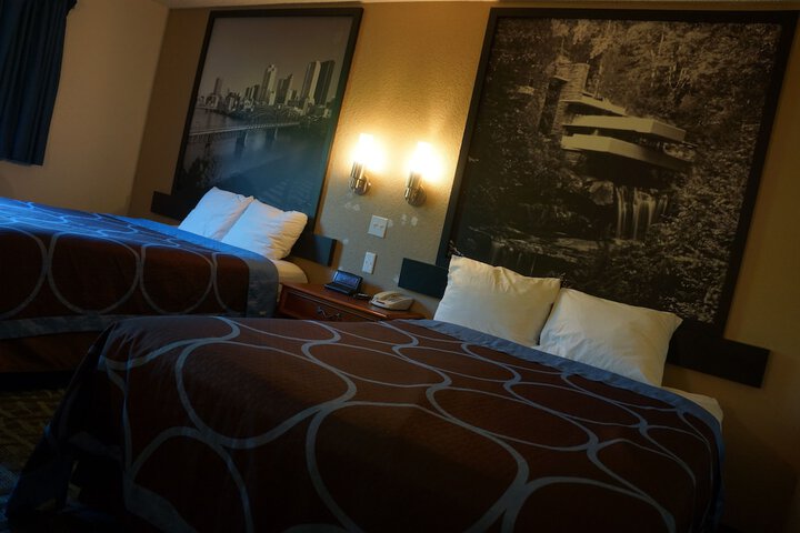Room 26 of 43