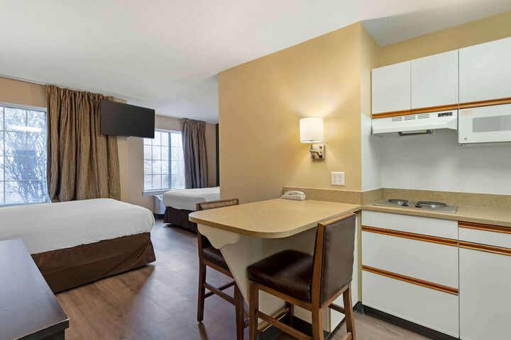 Room 15 of 24