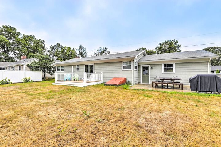 Charming Old Saybrook Cottage 1 Mi to Beach