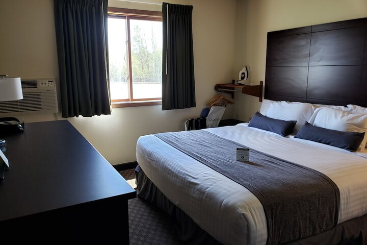 Room 16 of 34