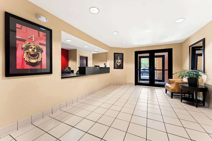 Hotel Interior 11 of 24