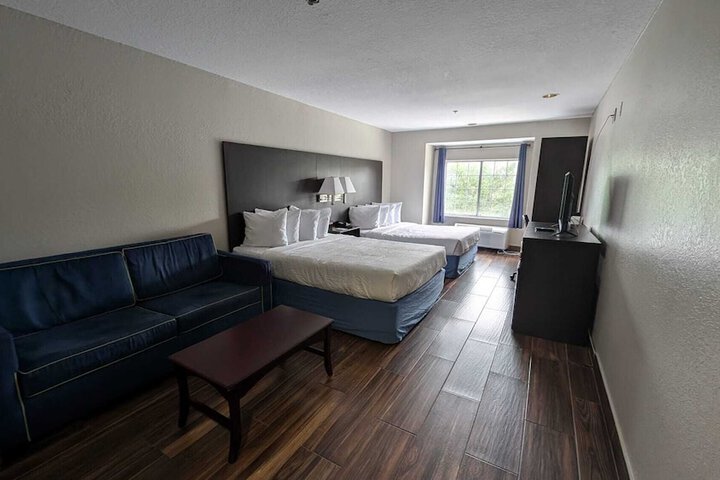 Room 50 of 95