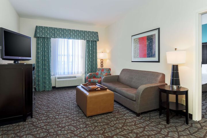 Room 21 of 33