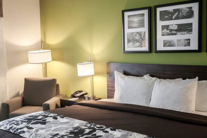 Room 20 of 39