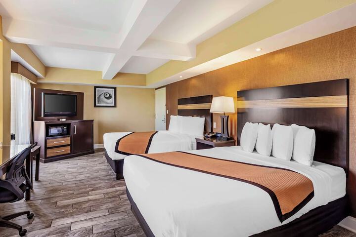 Room 10 of 49