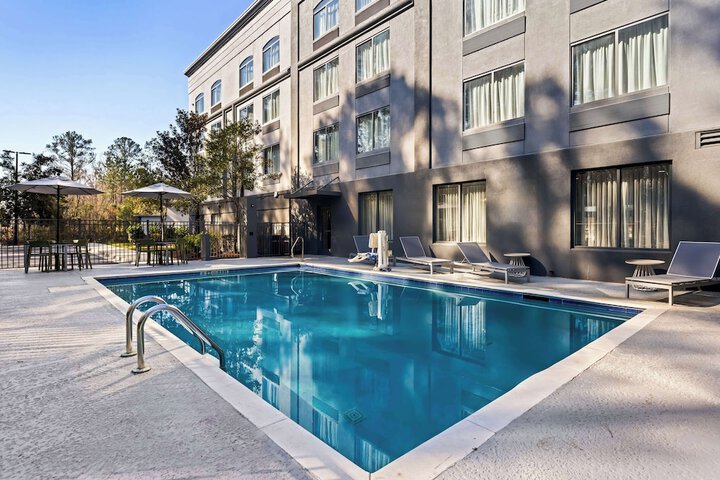 Spark by Hilton Port Wentworth Savannah