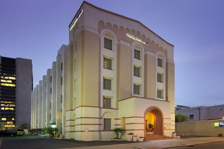 Hotel 4 of 37