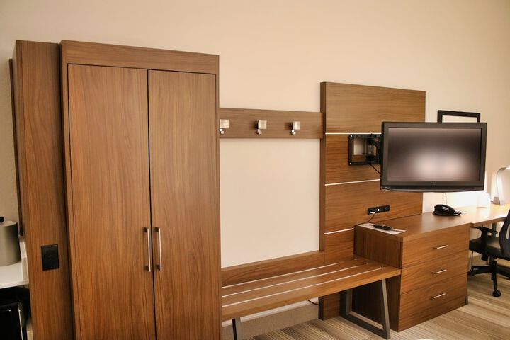 Holiday Inn Express & Suites Douglas by IHG