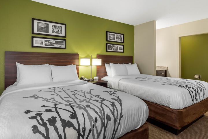 Room 15 of 38