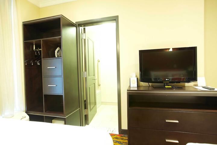 Room 21 of 41