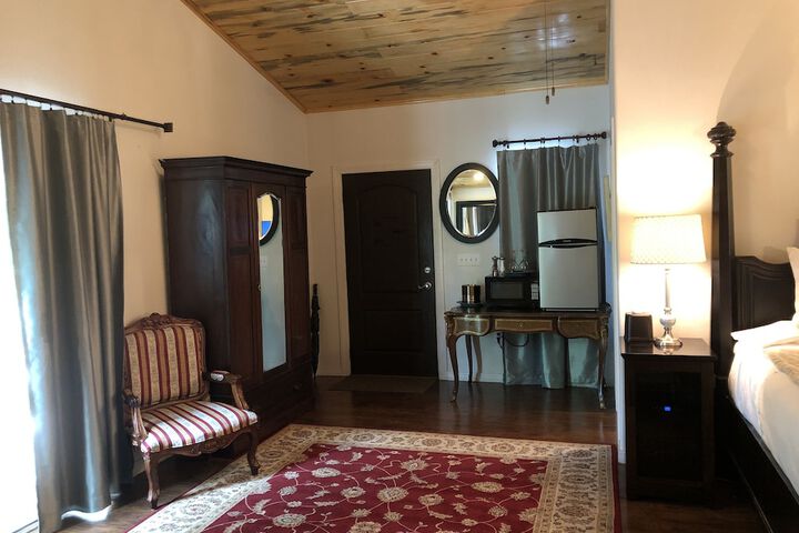 Echo Canyon Spa Resort (Adults Only)