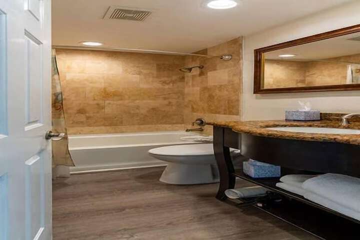 Tween Waters Island Resort & Spa