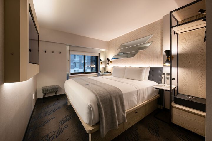 Room 20 of 94