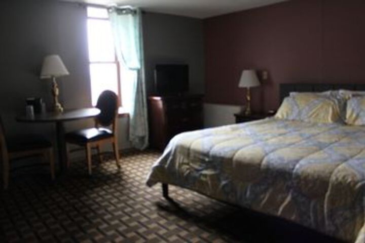 Historic Calumet Inn