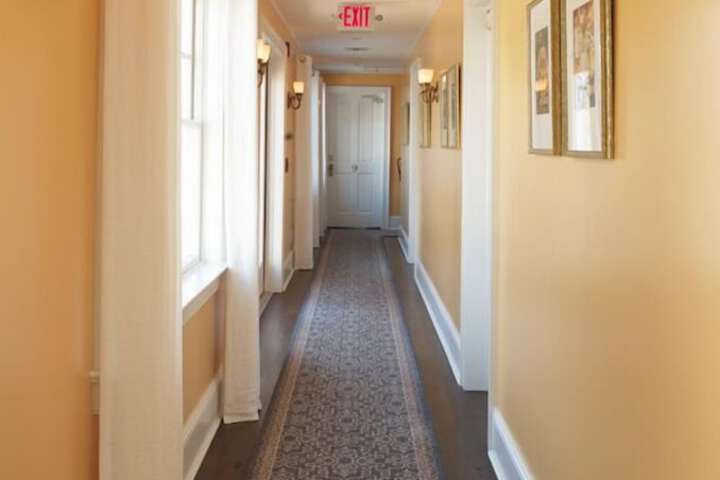 Ballroom/Hall 32 of 35