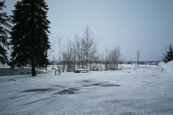 Property Grounds 28 of 28