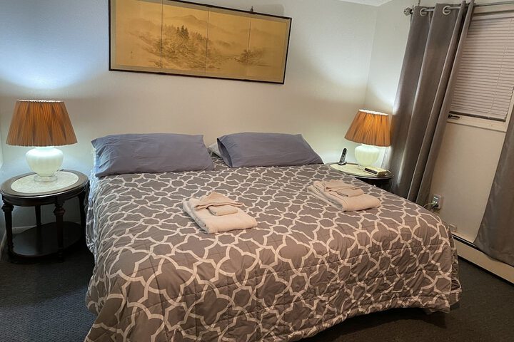 Room 8 of 25
