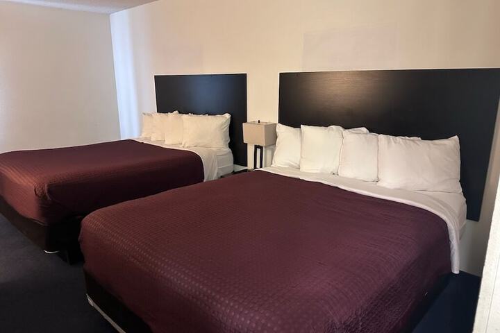 FairBridge Inn & Suites Sunnyside