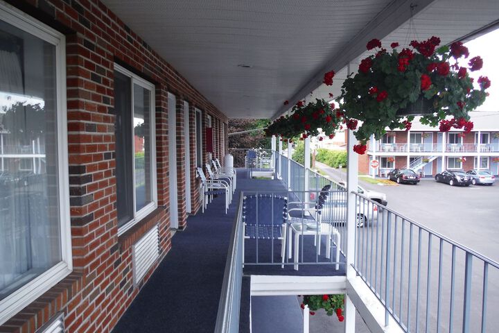 Terrace/Patio 6 of 9