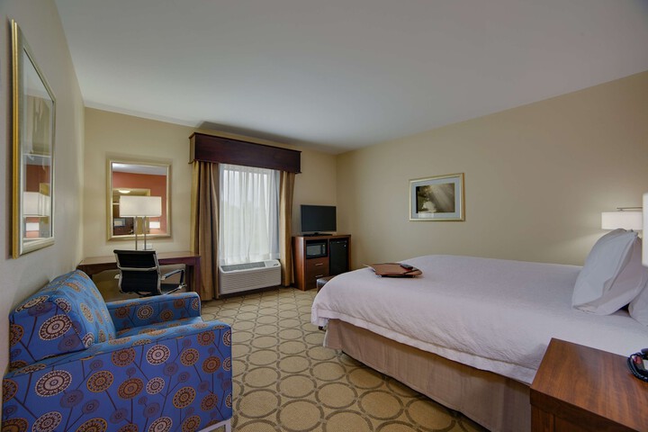 Room 11 of 30