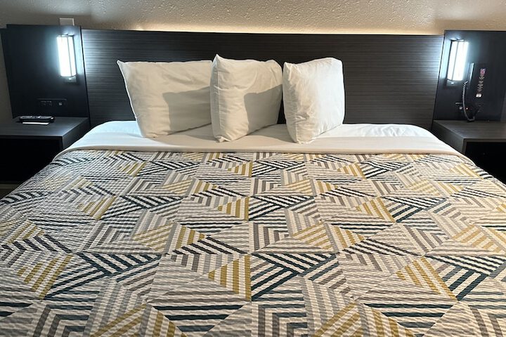 Room 26 of 50