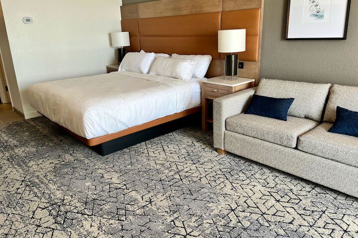 Room 87 of 152