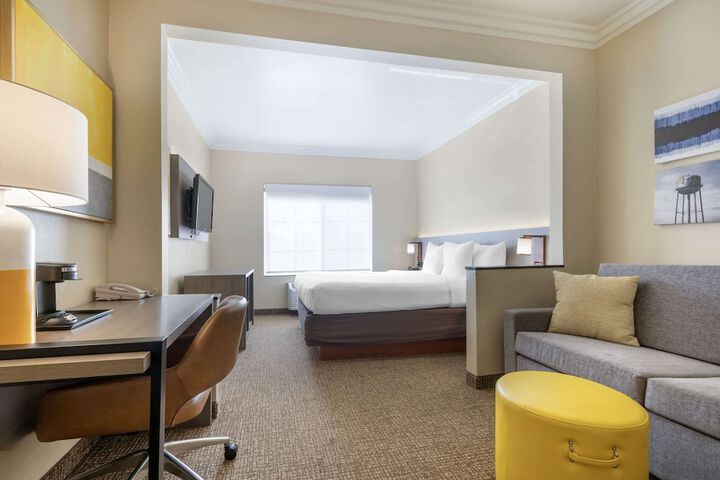 Room 50 of 69
