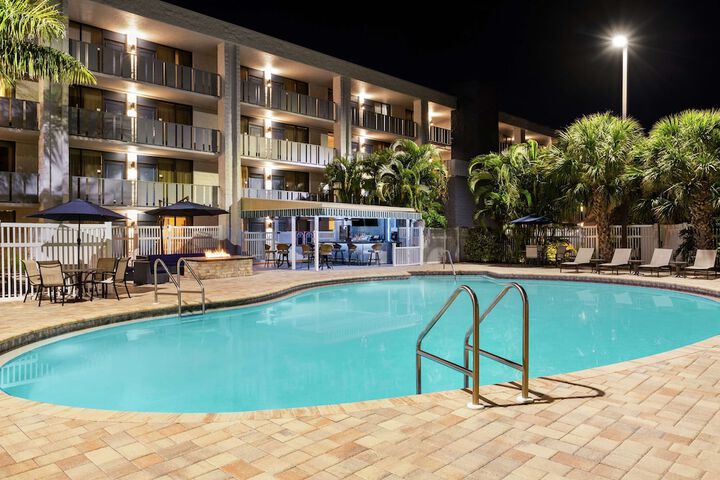 Pool 4 of 20
