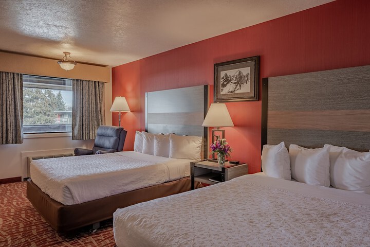 Room 33 of 53