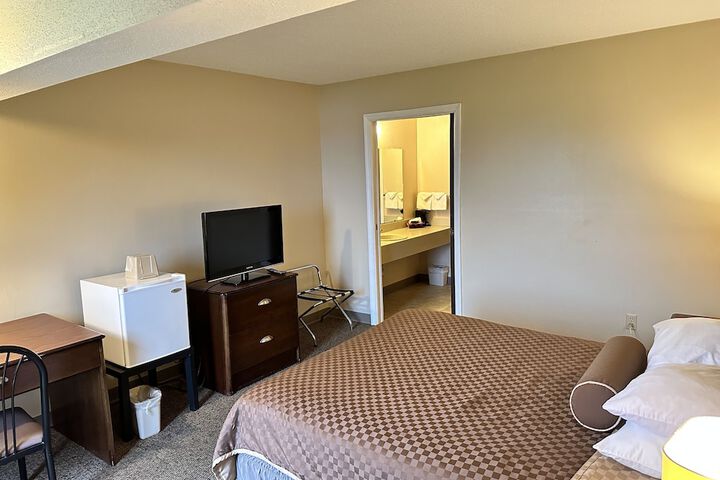 Room 48 of 60
