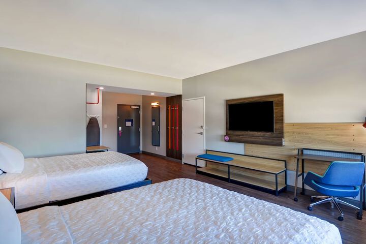 Room 14 of 35