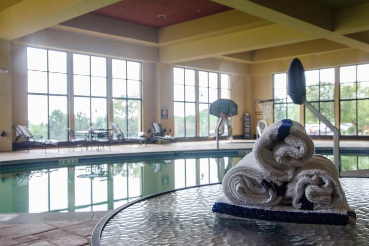Pool 10 of 34