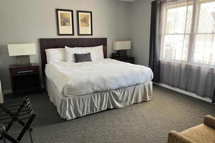 Room 11 of 22