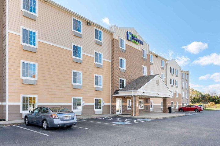 Hotel 2 of 27