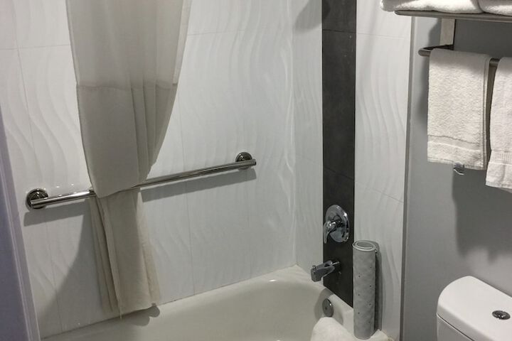 Room 18 of 21